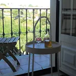 Galo Preto - Bed & Breakfast Sintra