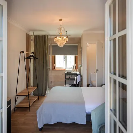 Couette-café Galo Preto - 4*