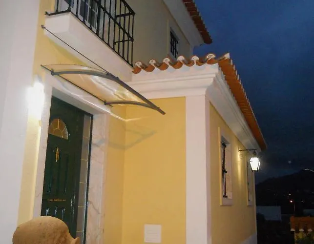 Galo Preto - Bed & Breakfast Sintra